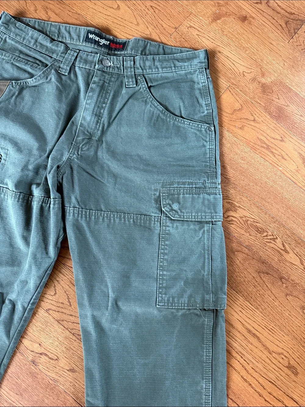 Wrangler cargo pants